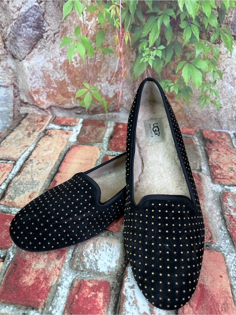 UGG Black Studded Suede Smoking Slippers with Shearling Lining, 11 - Picture 3 of 13